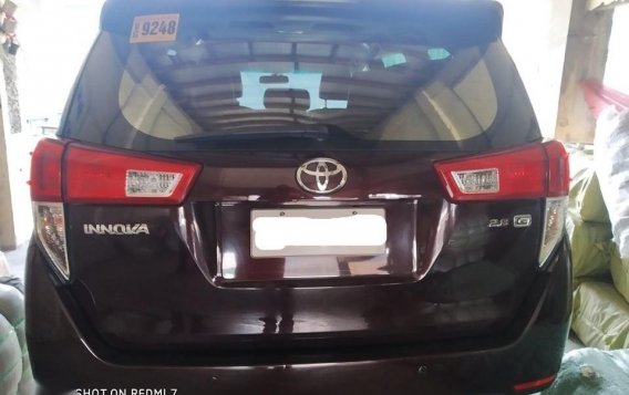 Selling Red Toyota Innova 2016 in Manila-3