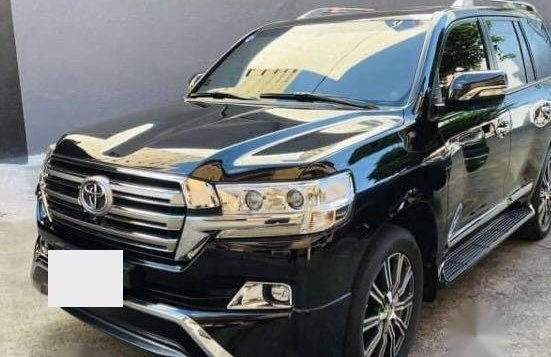 Black Toyota Land Cruiser 2016 for sale in Automatic-1