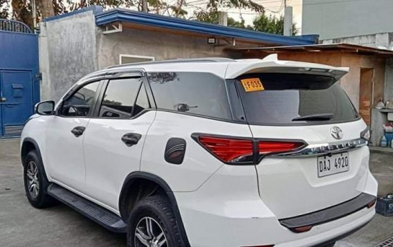 Pearl White Toyota Fortuner 2019 for sale in Automatic-2
