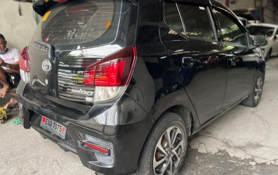 Selling Black Toyota Wigo 2020 in Quezon City-3