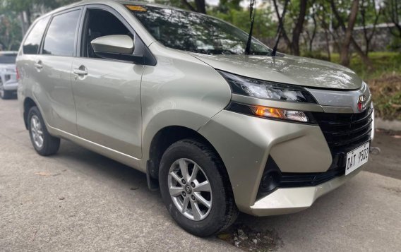 Selling Silver Toyota Avanza 2021 in Quezon City-2