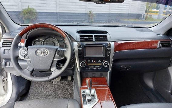 Silver Toyota Camry 2015 for sale in Manila-8