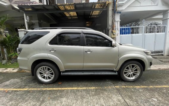 Sell Silver 2013 Toyota Fortuner in Marikina-1