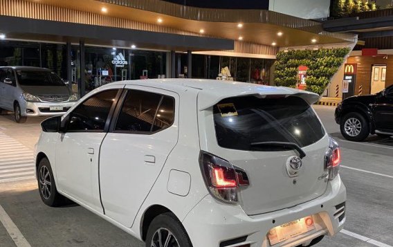 Selling White Toyota Wigo 2021 in Manila-4