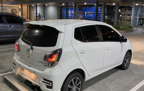 Selling White Toyota Wigo 2021 in Manila-3