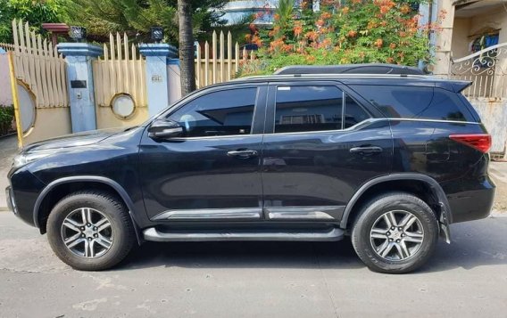 Black Toyota Fortuner 2017 for sale-2