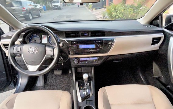 Selling Blue Toyota Corolla Altis 2015 in Cainta-7