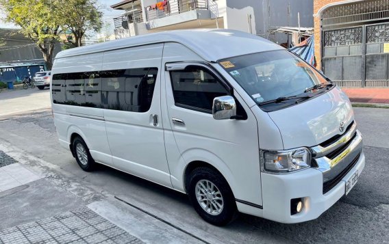 Selling Pearl White Toyota Hiace Super Grandia 2018 in Cainta-1