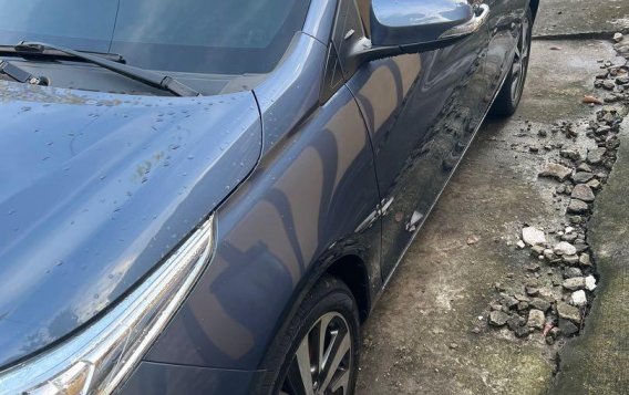 Selling Silver Toyota Vios 2019 in Cainta-1