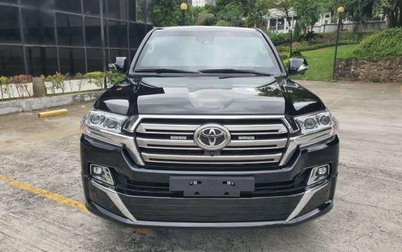 Selling Black Toyota Land Cruiser 2021 in Manila-3