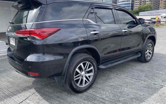 Black Toyota Fortuner 2018 for sale in Pasig-7
