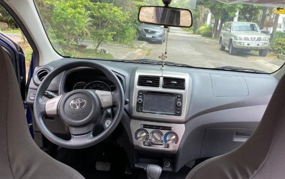 Selling Blue Toyota Wigo 2016 in Manila-6