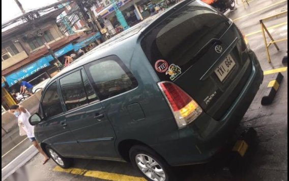 Grey Toyota Innova 2011 for sale-4