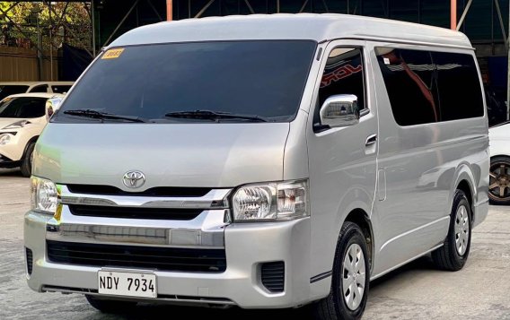 Silver Toyota Hiace 2016 for sale-2