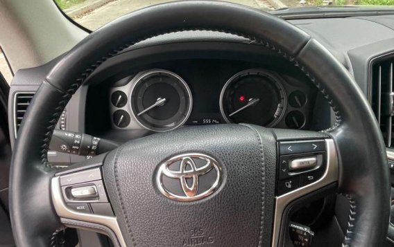 Selling Black Toyota Land Cruiser 2018 in Quezon-3