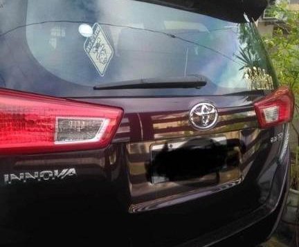 Selling Red Toyota Innova 2017 in Pasay-2