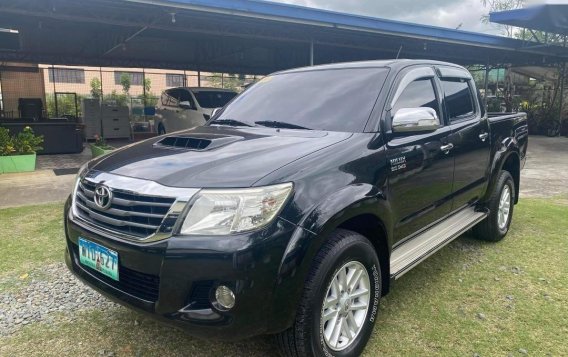 Sell Black 2013 Toyota Hilux in Quezon City-2