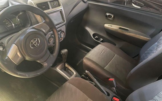 Grey Toyota Wigo 2017 for sale in Automatic-6