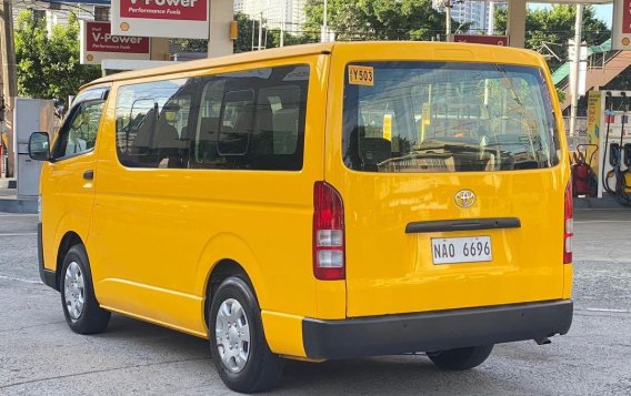 Sell Yellow 2018 Toyota Hiace in Makati-6
