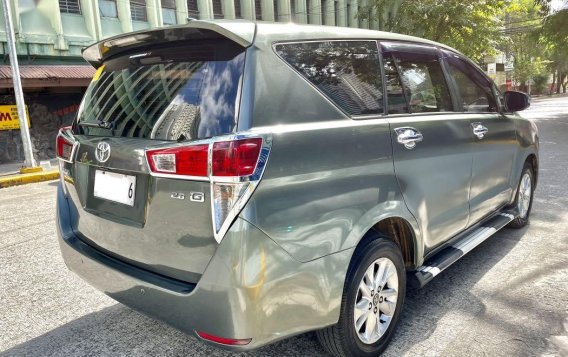 Grey Toyota Innova 2017 for sale in Manila-2