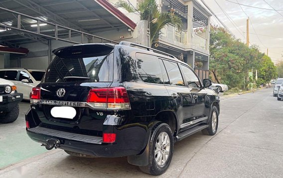 Sell Black 2018 Toyota Land Cruiser in Bacoor-3
