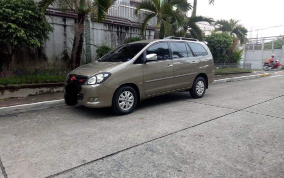 Sell Grey 2011 Toyota Innova in Bayombong-2