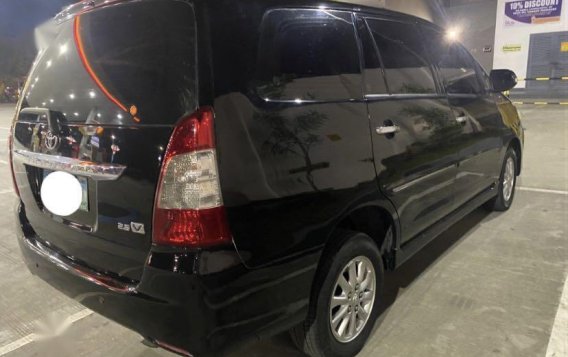 Black Toyota Innova 2013 for sale in Automatic-3