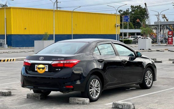 Sell Black 2014 Toyota Corolla Altis in Angeles-2