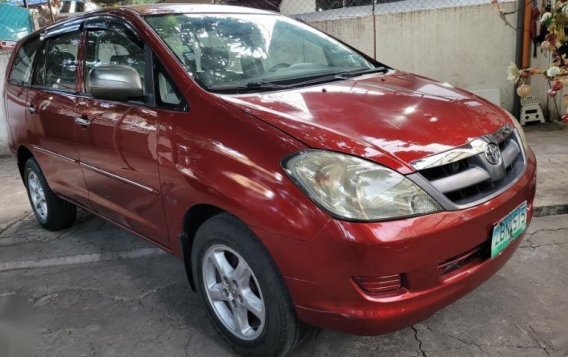 Red Toyota Innova 2005 for sale in Manila-1