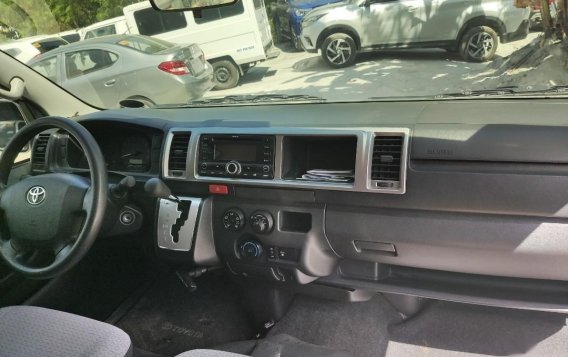 Silver Toyota Hiace Grandia 2017 for sale in Quezon-5