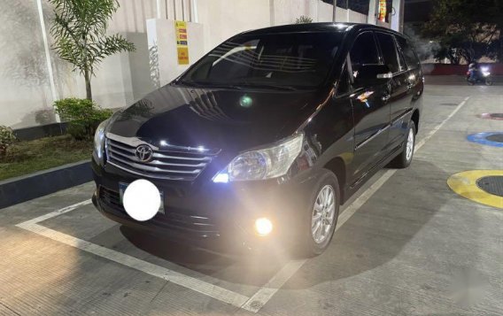 Black Toyota Innova 2013 for sale in Automatic