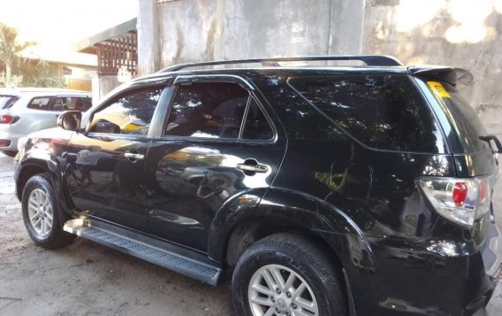 Selling Black Toyota Fortuner 2013 in Quezon-6