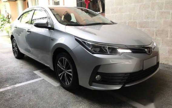 Selling Silver Toyota Corolla Altis 2017 in San Juan-2