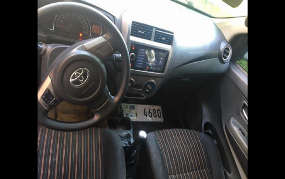 Selling Silver Toyota Wigo 2019 Hatchback in Caloocan-5
