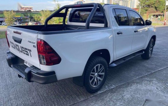 Sell White 2018 Toyota Hilux in Pasig-9