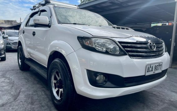 Selling Pearl White Toyota Fortuner 2014 in Las Piñas-1