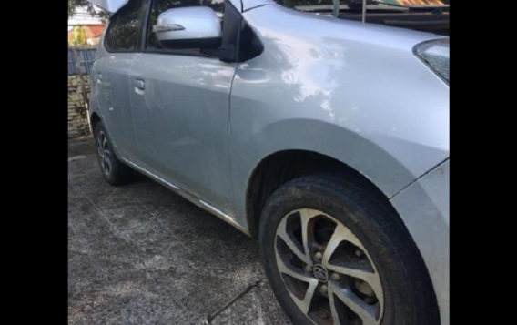 Selling Silver Toyota Wigo 2019 Hatchback in Caloocan-2