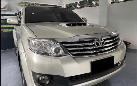 Selling Silver Toyota Fortuner 2014 in Parañaque-1