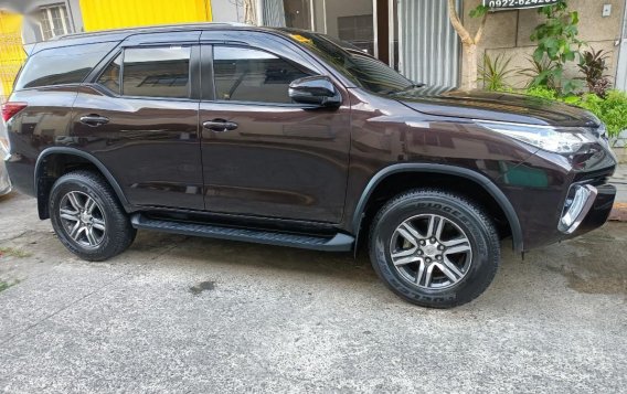 Selling Red Toyota Fortuner 2020 in Manila-1