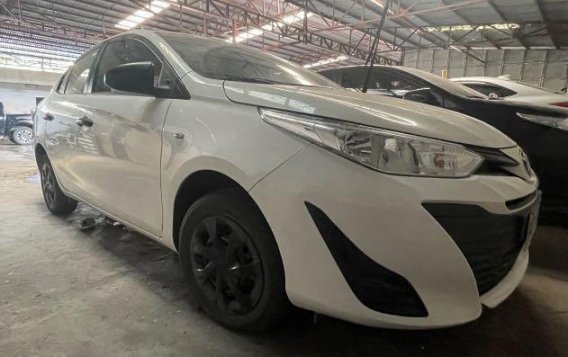 Selling White Toyota Vios 2020 in Quezon-1
