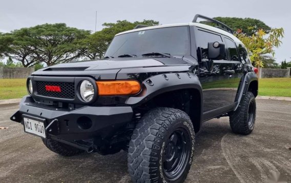 Black Toyota Fj Cruiser 2016 for sale in Automatic-2