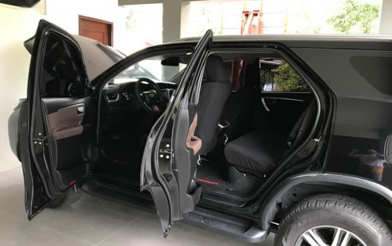 Black Toyota Fortuner 2020 for sale in Automatic-2