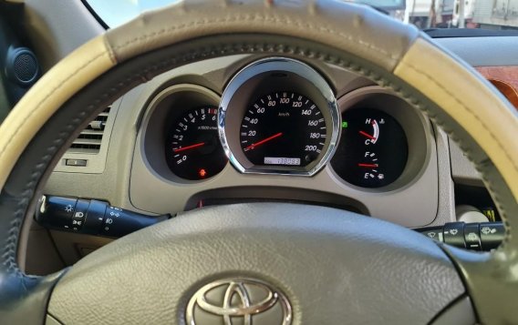 Black Toyota Fortuner 2010 for sale in Pasay -8