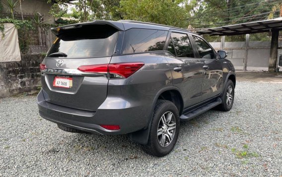 Selling Grey Toyota Fortuner 2018 in Quezon-3