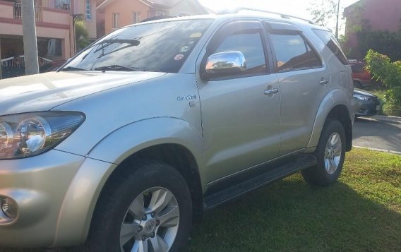 Selling Silver Toyota Fortuner 2007 in Muntinlupa-1