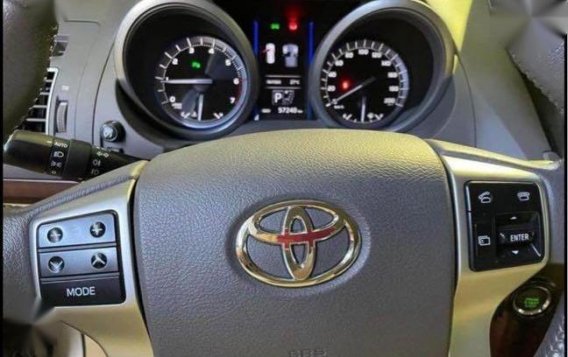 Selling Pearl White Toyota Land Cruiser 2015 in Calamba-3