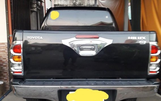 Selling Black Toyota Hilux 2010 in Rizal-2