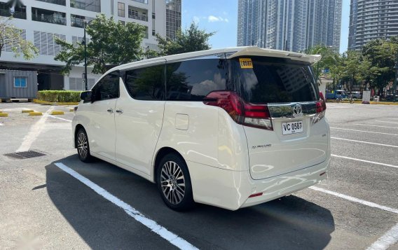 Pearl White Toyota Alphard 2017 for sale in Muntinlupa-3