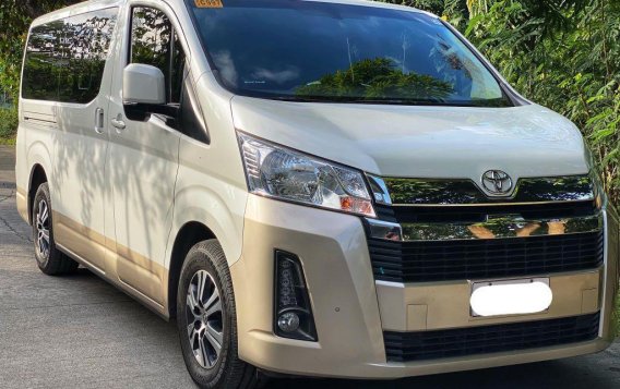Selling Pearl White Toyota Hiace 2019 in Pasay-1