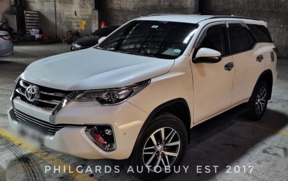 Selling Pearl White Toyota Fortuner 2019 in Las Piñas-1